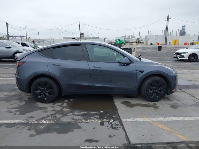 Tesla 2023 2023 7SAYGDEE9PF881001 Image 13