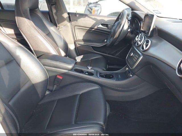 WDDSJ4EB3GN335571 Mercedes-Benz 2016