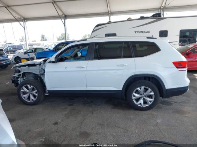 1V2CR2CAXJC594811 Volkswagen 2018