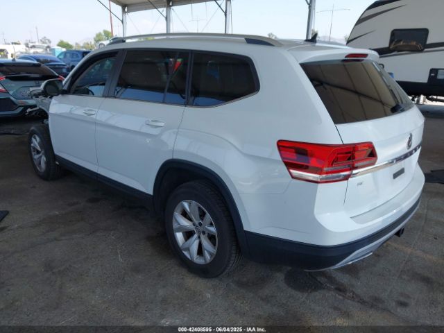 1V2CR2CAXJC594811 Volkswagen 2018