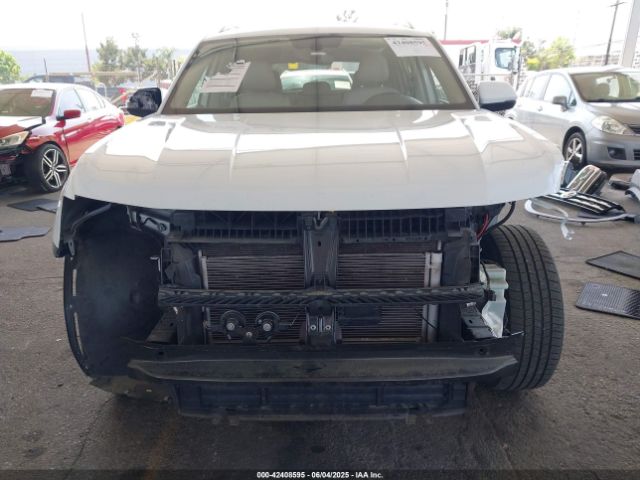 1V2CR2CAXJC594811 Volkswagen 2018