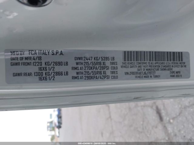 2018 RAM PROMASTER CITY ZFBERFAB7J6J70727 Photo 8