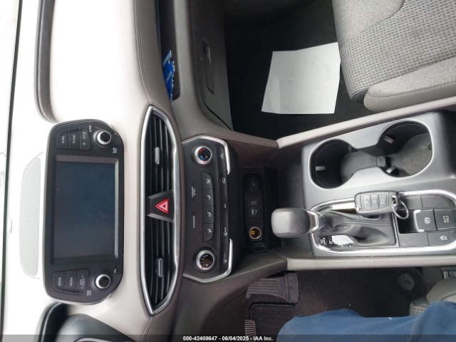 5NMS23AD8LH285363 Hyundai Santa Fe Se