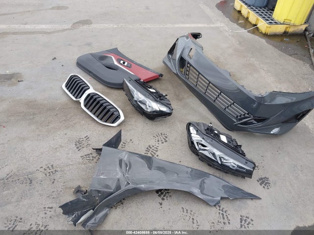 3MW69FF02R8E21650 BMW 330I