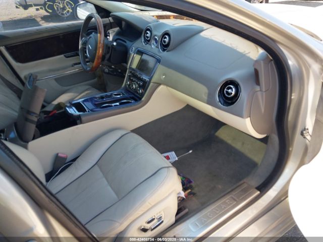 2012 JAGUAR XJ SAJWA2GB2CLV33546 Photo 4