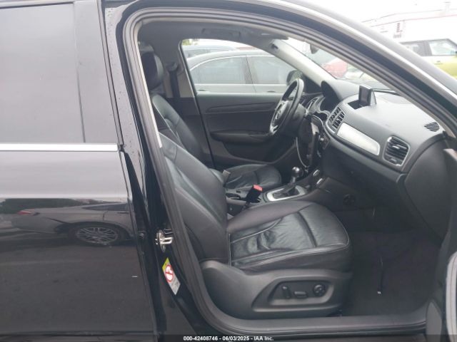WA1EFCFS8FR002771 Audi Q3 2.0t Premium Plus