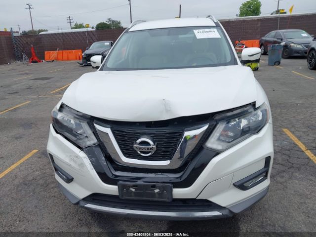 KNMAT2MT1HP564898 Nissan 2017