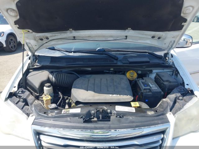 2014 CHRYSLER TOWN & COUNTRY 2C4RC1CG8ER467192 Photo 9