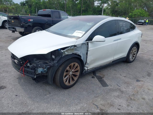 2017 TESLA MODEL X 5YJXCBE2XHF043785 Photo 1