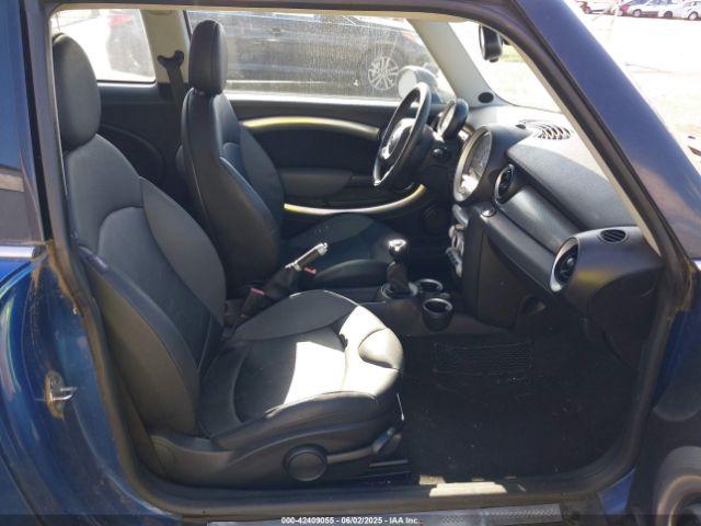 2008 MINI COOPER S WMWMF735X8TT92234 Photo 4