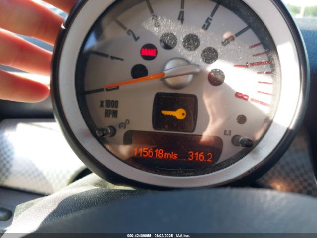 2008 MINI COOPER S WMWMF735X8TT92234 Photo 6