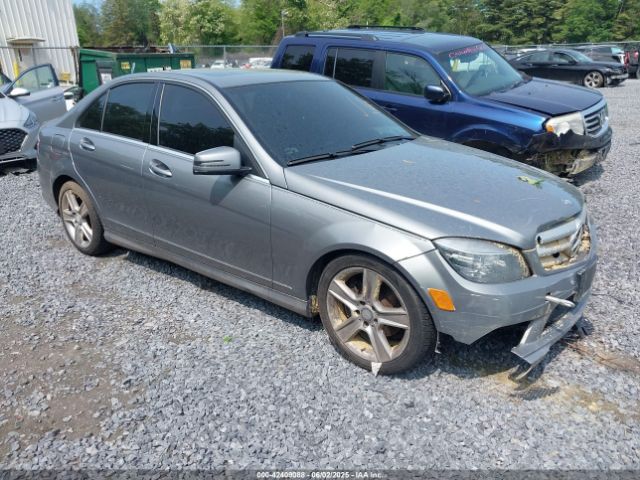 2011 MERCEDES-BENZ C 300 WDDGF8BB1BR133848