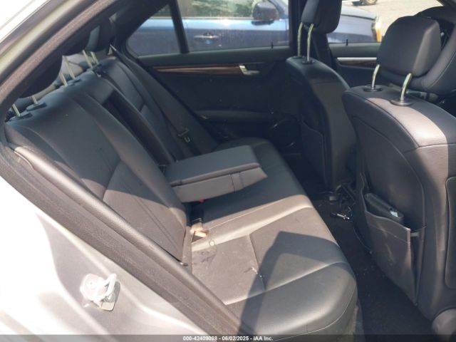 2011 MERCEDES-BENZ C 300 WDDGF8BB1BR133848 Photo 7
