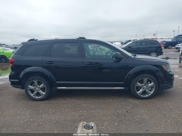 3C4PDCGGXHT590777 Dodge Journey Crossroad Plus