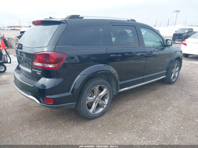 3C4PDCGGXHT590777 Dodge Journey Crossroad Plus