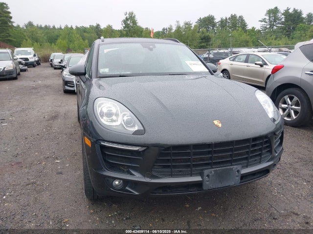 Porsche Macan 2018 WP1AA2A57JLB01414 Image 12