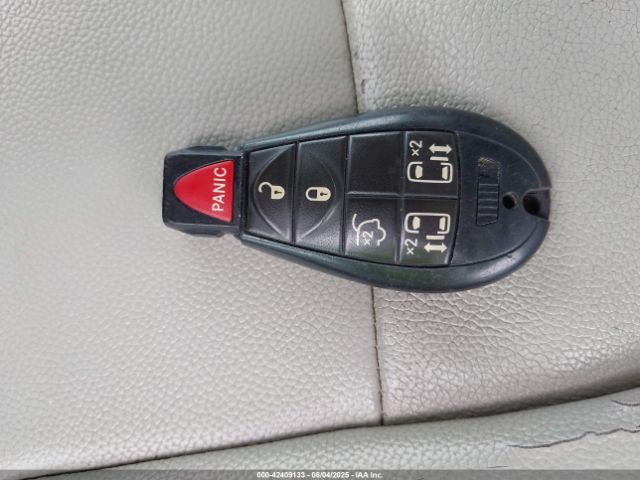 2013 CHRYSLER TOWN & COUNTRY 2C4RC1BG1DR691792 Photo 10
