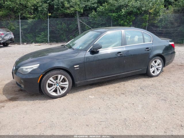 2010 BMW 528I WBANV1C57AC446082 Photo 1