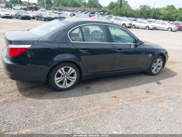 2010 BMW 528I WBANV1C57AC446082 Photo 3
