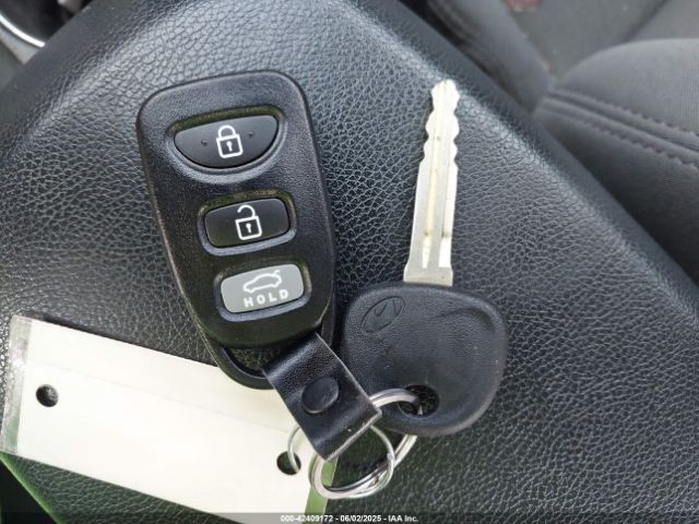 5NPDH4AE7GH681072 Hyundai ELANTRA SE