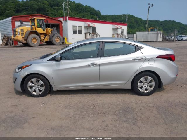 5NPDH4AE7GH681072 Hyundai ELANTRA SE
