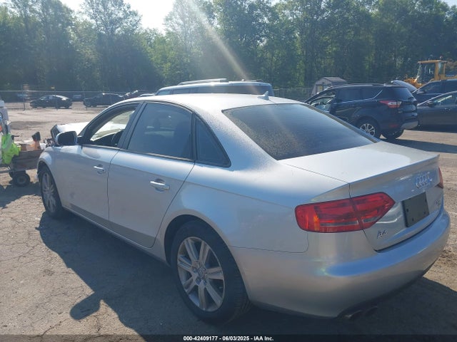 2011 AUDI A4 WAUBFAFL9BA078768 Photo 2