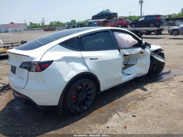 2023 TESLA MODEL Y 7SAYGDEE2PF747091 Photo 3