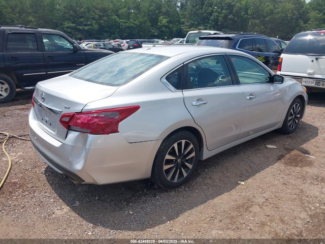 1N4AL3AP9JC208621 Nissan Altima 2.5 Sv