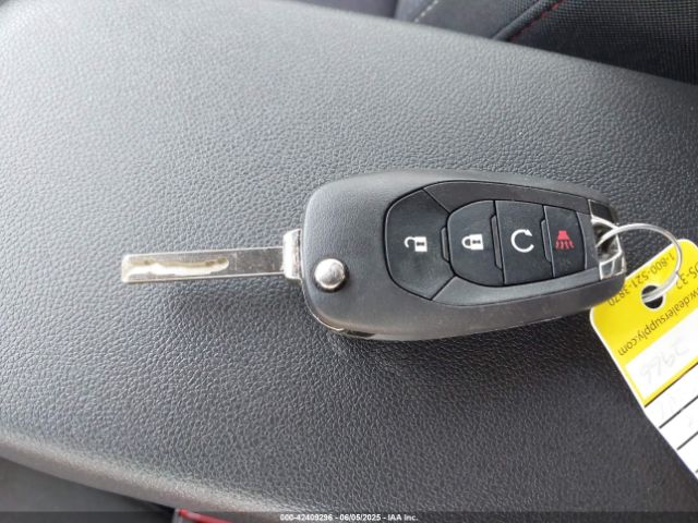 KL77LGEP8SC082966 Chevrolet Trax Fwd 1rs