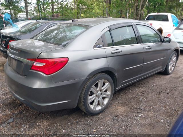2013 CHRYSLER 200 1C3CCBBB5DN714654 Photo 3