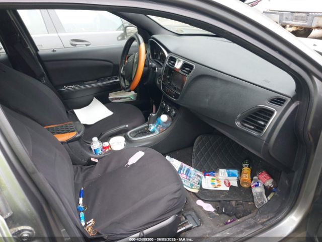 2013 CHRYSLER 200 1C3CCBBB5DN714654 Photo 4