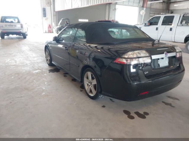 2011 SAAB 9-3 YS3FA7CY7B1309942 Photo 2