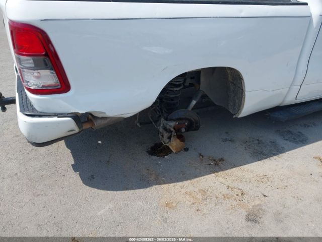 2022 RAM 1500 1C6RREBT0NN157398 Photo 5