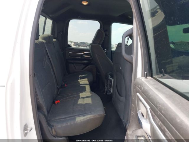 2022 RAM 1500 1C6RREBT0NN157398 Photo 7