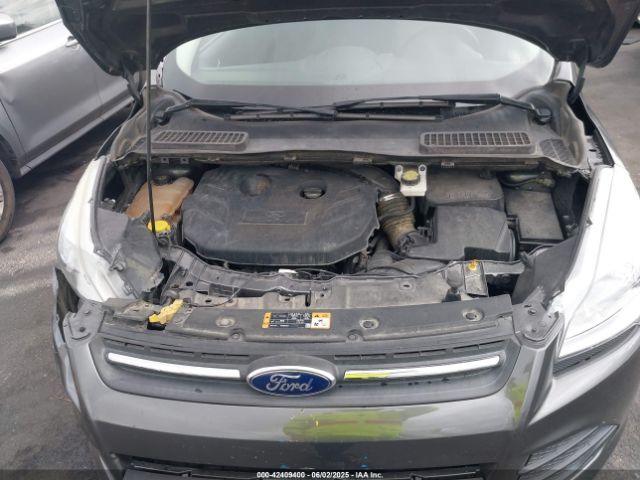 1FMCU0G9XGUB74257 Ford ESCAPE SE