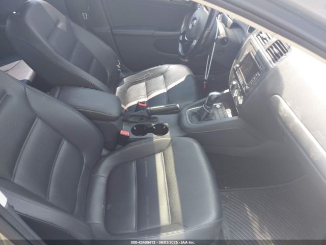 3VWD17AJ7FM421327 Volkswagen Jetta 1.8t Se