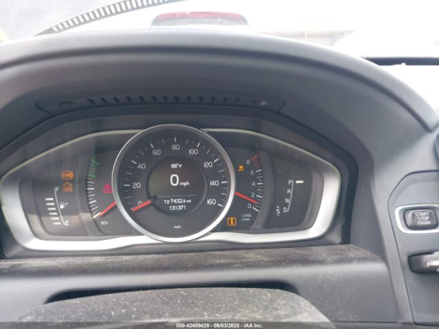 2017 VOLVO XC60 YV440MDJ1H2097153 Photo 6