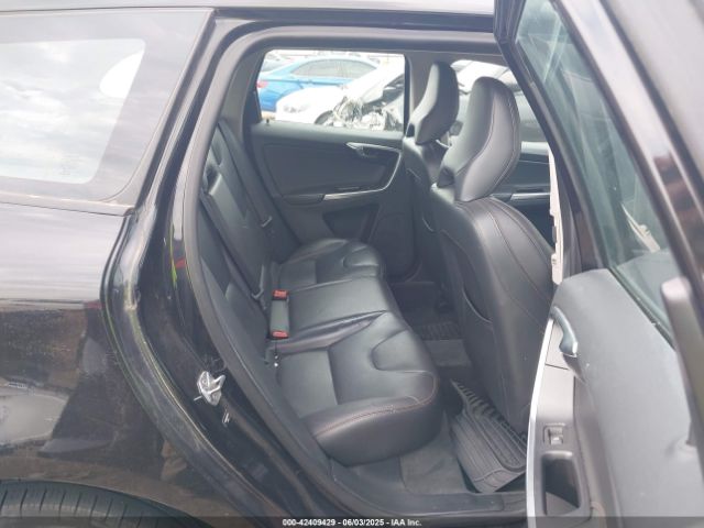 2017 VOLVO XC60 YV440MDJ1H2097153 Photo 7
