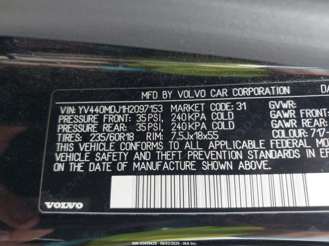 2017 VOLVO XC60 YV440MDJ1H2097153 Photo 8