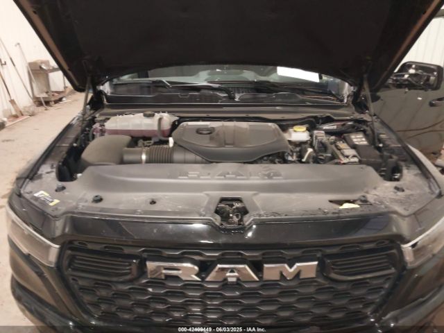 2025 RAM 1500 1C6SRFBP9SN502384 Photo 9