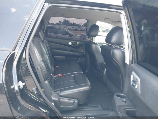 5N1AR2MN8FC689252 Nissan Pathfinder Sl