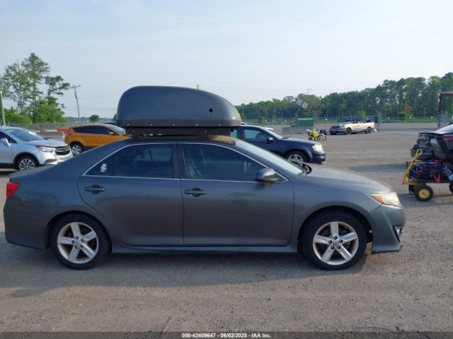 4T1BF1FK2EU347640 Toyota CAMRY SE