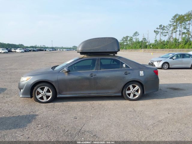4T1BF1FK2EU347640 Toyota CAMRY SE