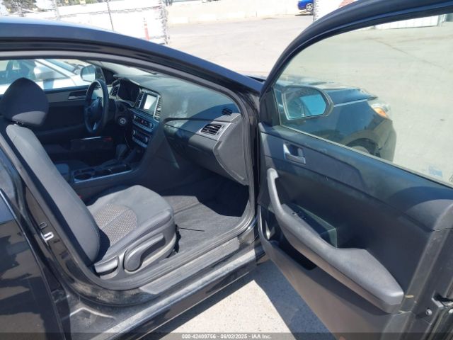 5NPE24AF2JH618824 Hyundai SONATA SE