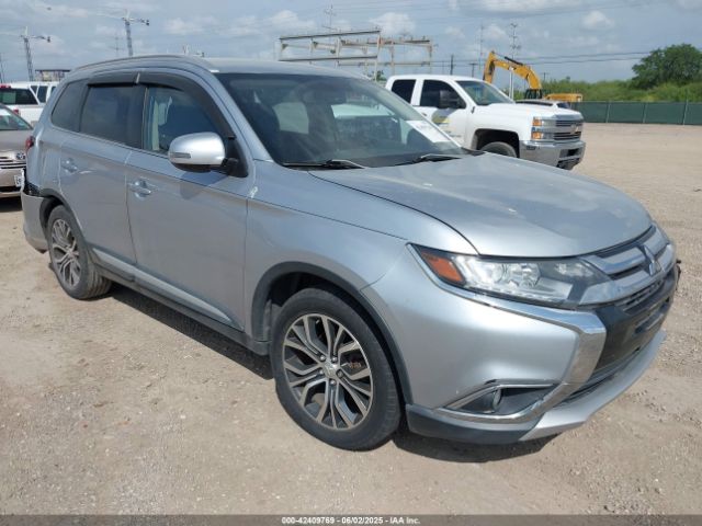 2017 MITSUBISHI OUTLANDER JA4AD3A38HZ030884 Photo 0