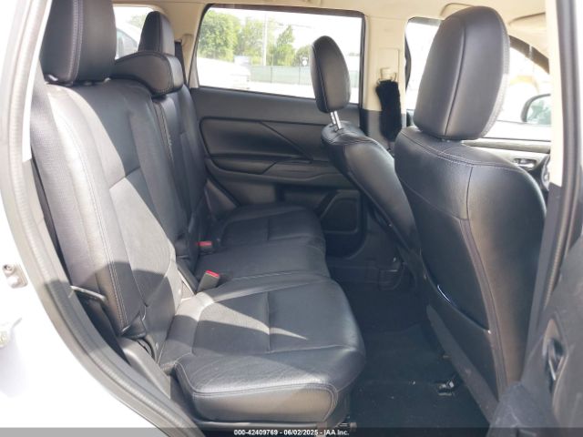 2017 MITSUBISHI OUTLANDER JA4AD3A38HZ030884 Photo 7