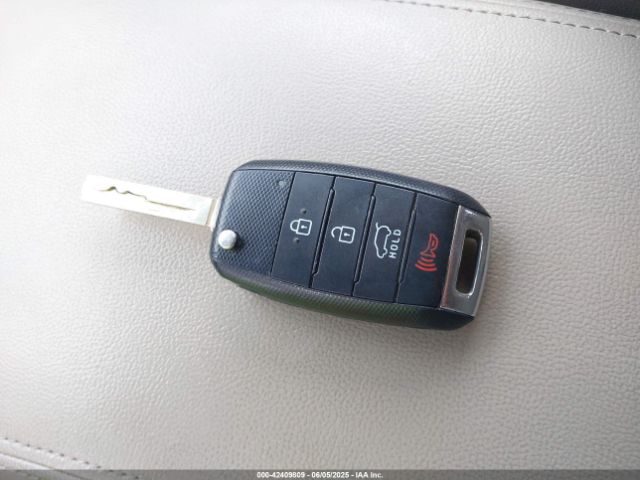 5XYPHDA57GG171051 KIA Sorento 3.3l Ex