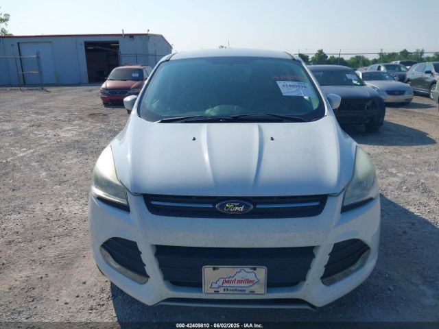 1FMCU9GX6EUB22933 Ford ESCAPE SE