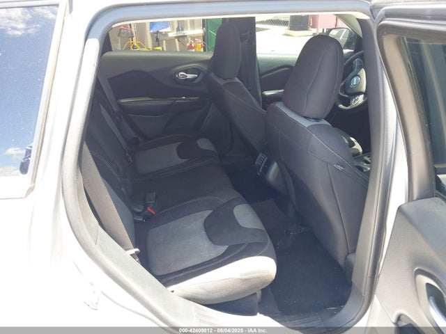 1C4PJLAB6GW324493 Jeep 2016
