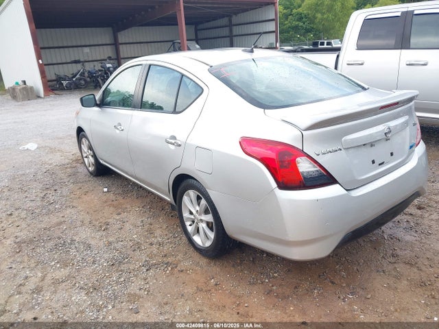 3N1CN7AP5FL814484 Nissan Versa 1.6 Sl